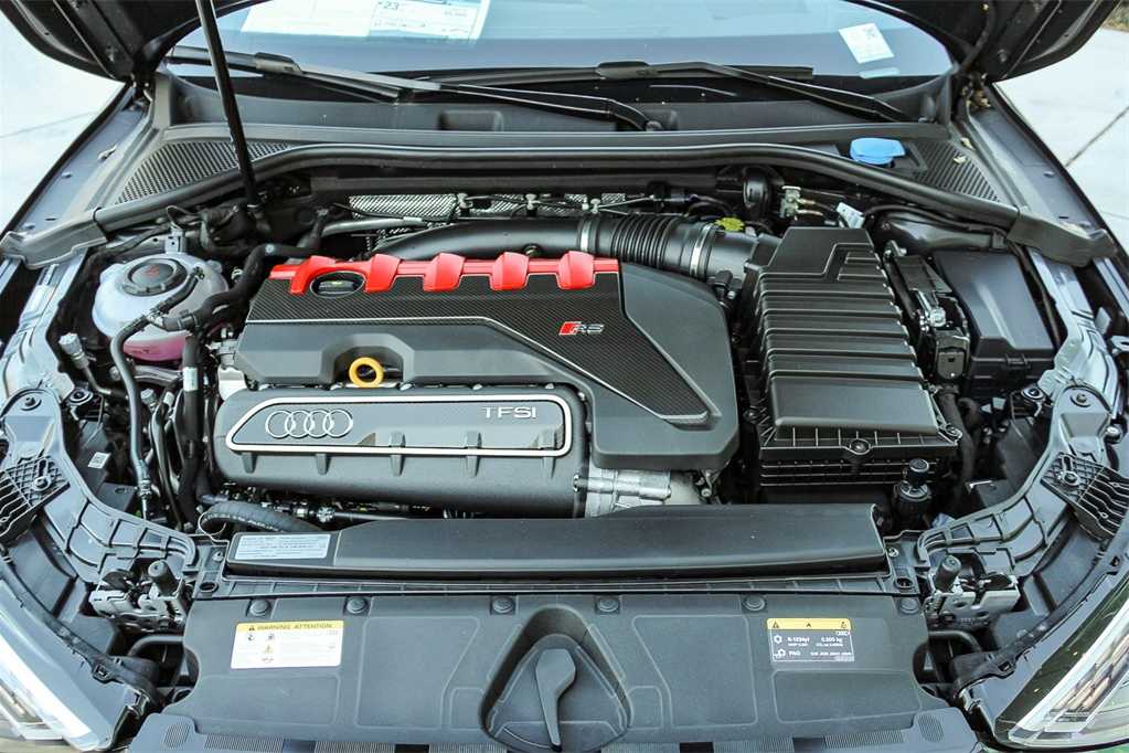 Thumbnail: 2025 Audi SQ5 - 26