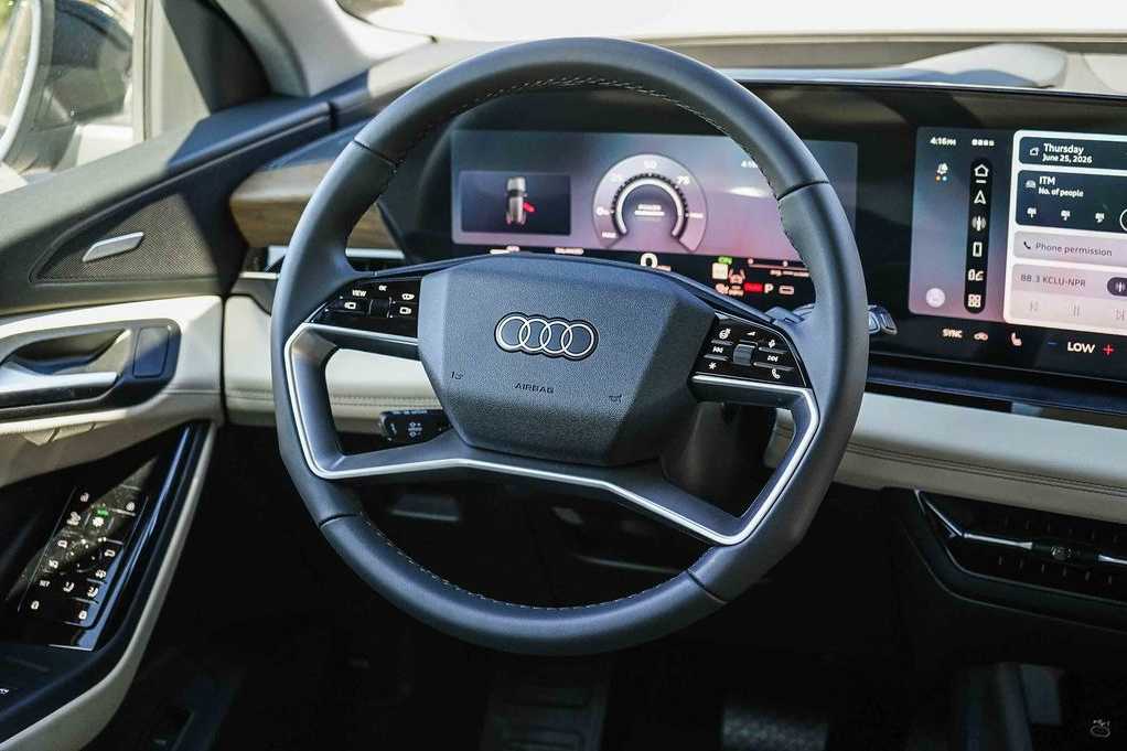 Thumbnail: 2027 Audi Q6 e-tron - 15