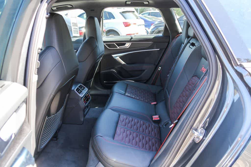 Thumbnail: 2026 Audi RS 6 - 17