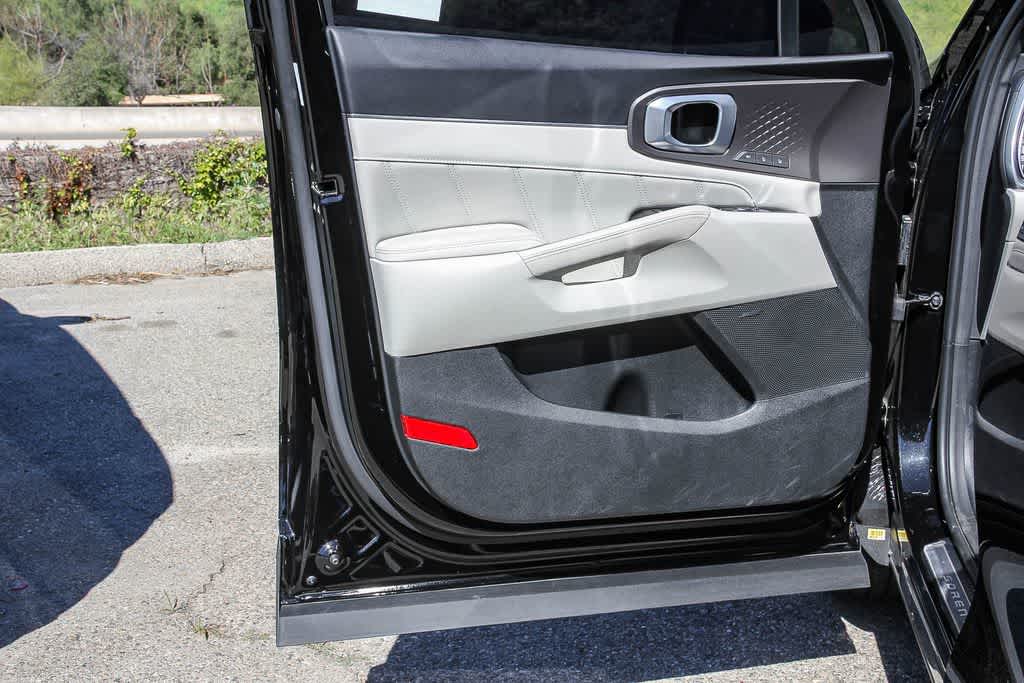 Thumbnail: 2025 Kia Sorento - 23