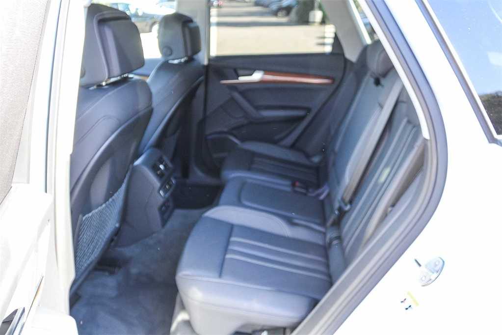 Thumbnail: 2023 Audi Q5 - 17