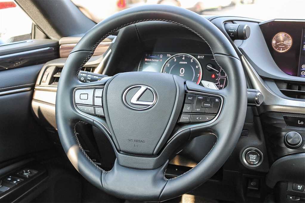 Thumbnail: 2019 Lexus ES - 15
