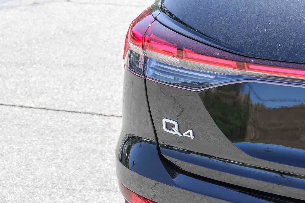 Thumbnail: 2023 Audi Q4 e-tron - 11