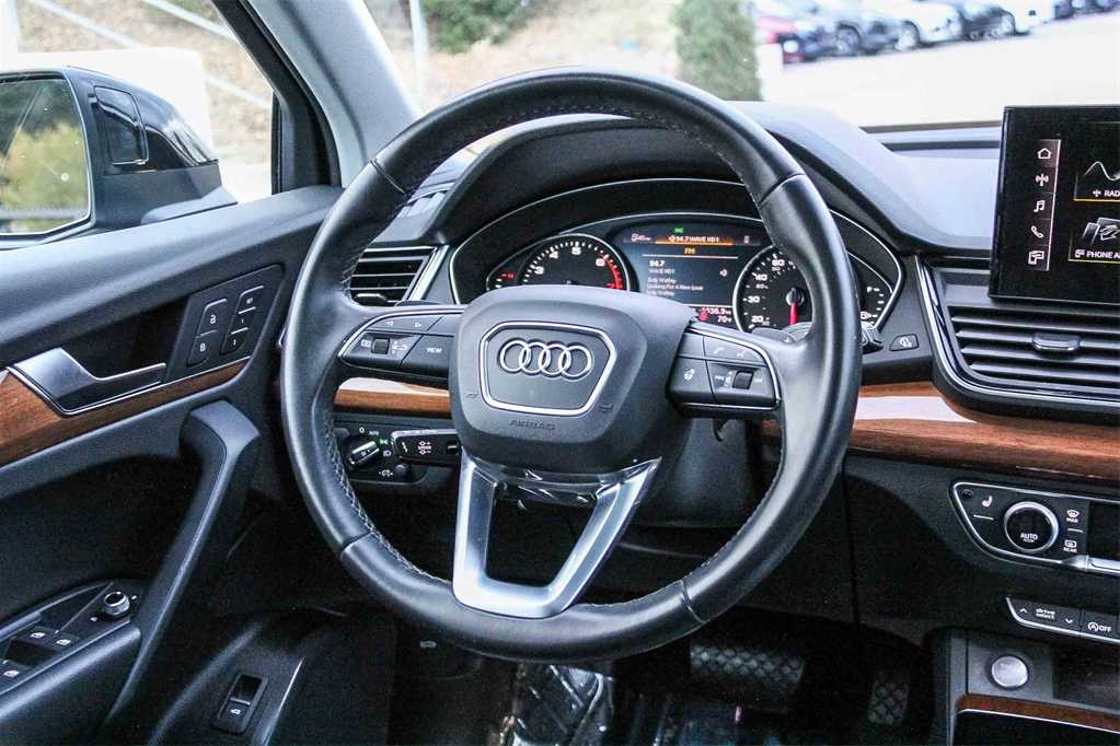 Thumbnail: 2023 Audi Q5 - 17