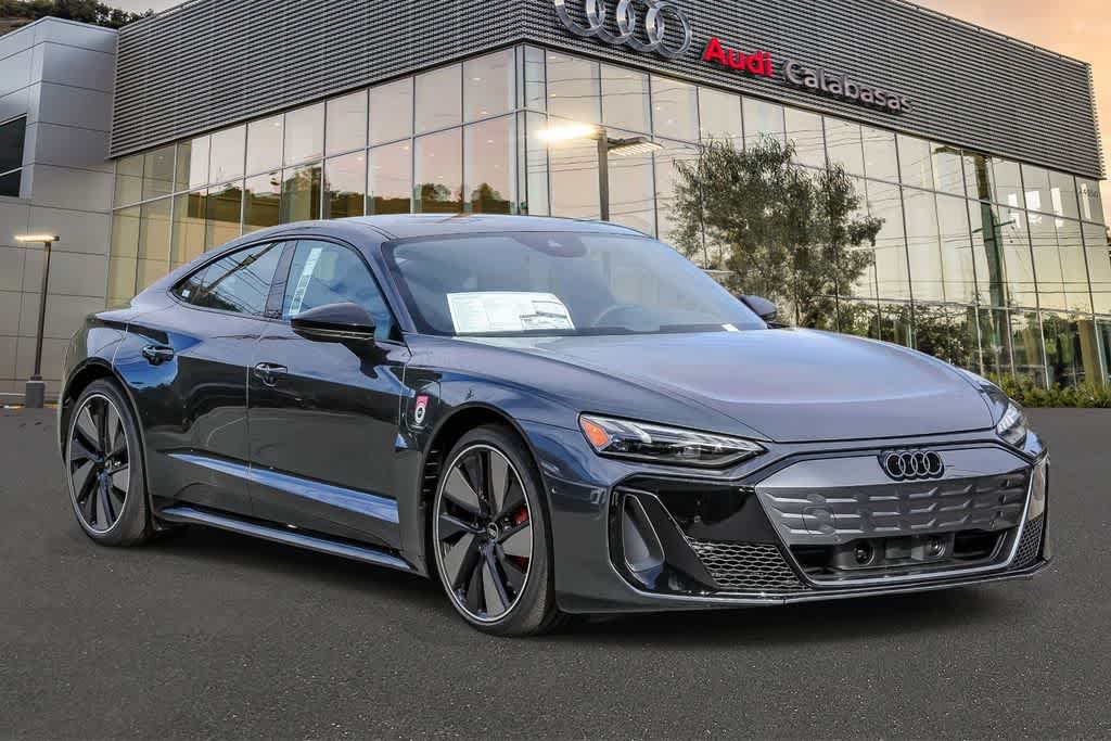 Thumbnail: 2026 Audi e-tron GT - 5