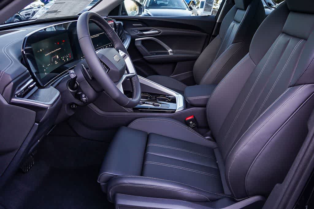 Thumbnail: 2025 Audi Q5 - 20