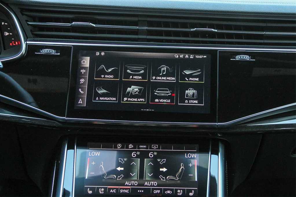 Thumbnail: 2025 Audi Q8 - 13