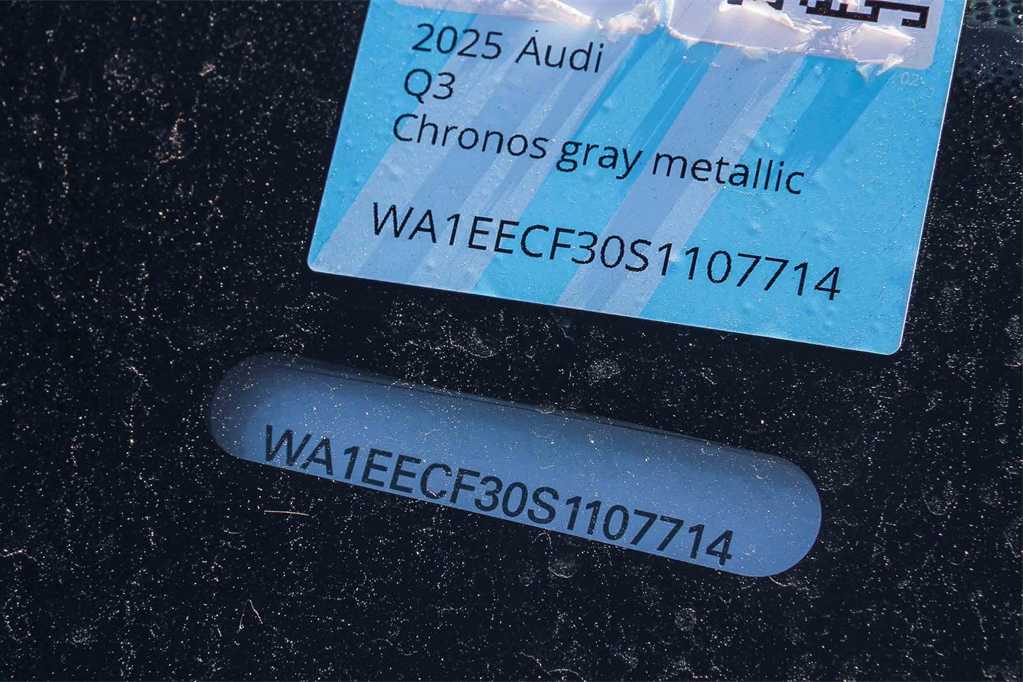 Thumbnail: 2025 Audi Q3 - 29