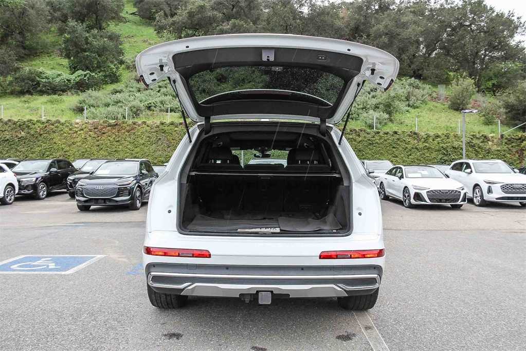 Thumbnail: 2023 Audi Q7 - 26