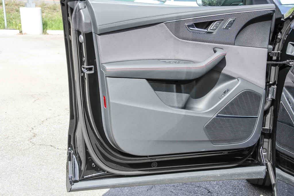 Thumbnail: 2026 Audi SQ8 - 22