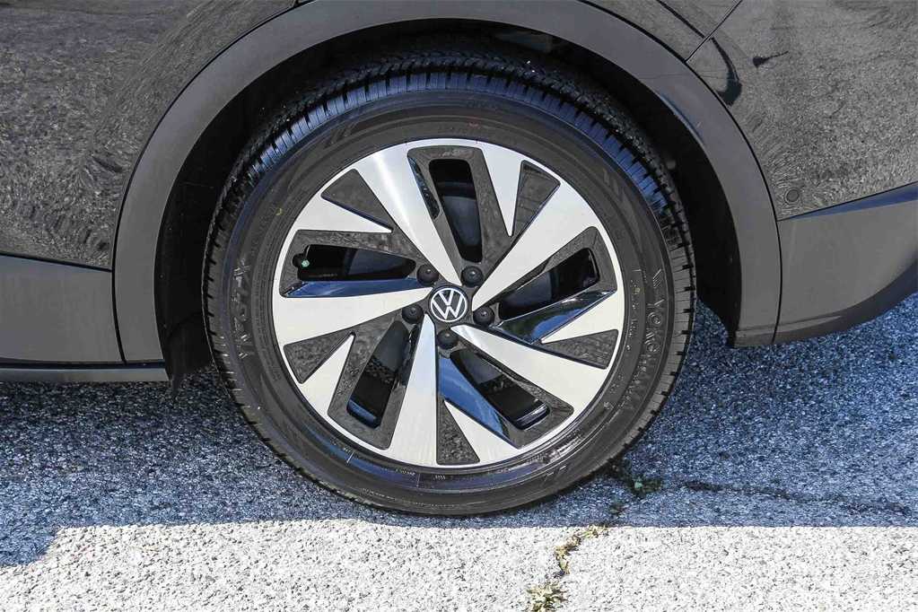 Thumbnail: 2023 Volkswagen ID.4 - 10