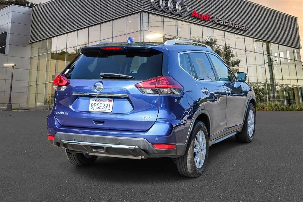 Thumbnail: 2020 Nissan Rogue - 4