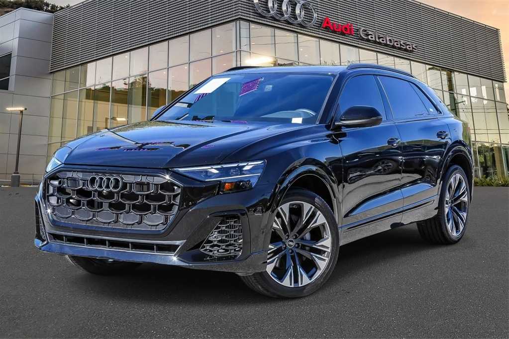 Thumbnail: 2025 Audi Q8 - 1