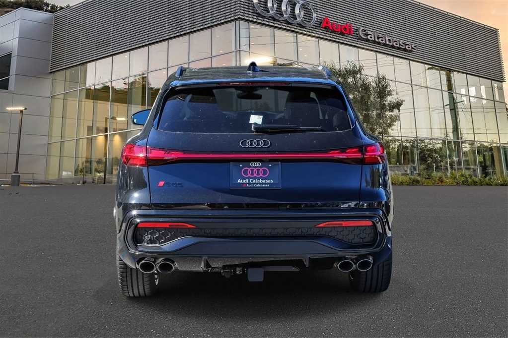 Thumbnail: 2025 Audi SQ5 - 3