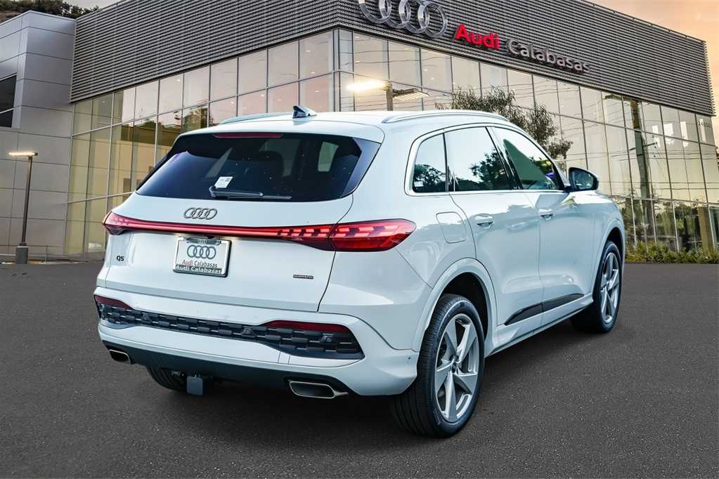 Thumbnail: 2025 Audi Q5 - 4