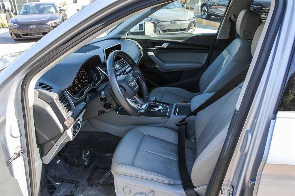 Thumbnail: 2020 Audi Q5 - 16