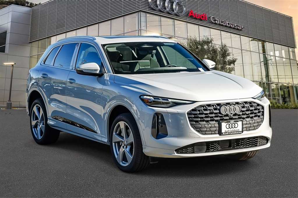 Thumbnail: 2025 Audi Q5 - 3