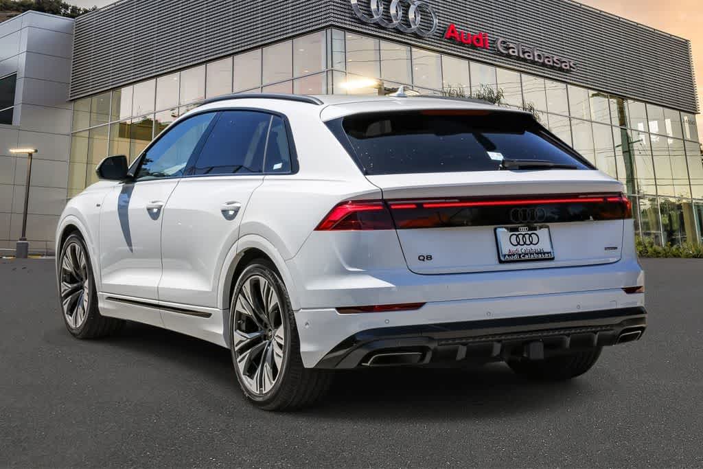 Thumbnail: 2026 Audi Q8 - 2