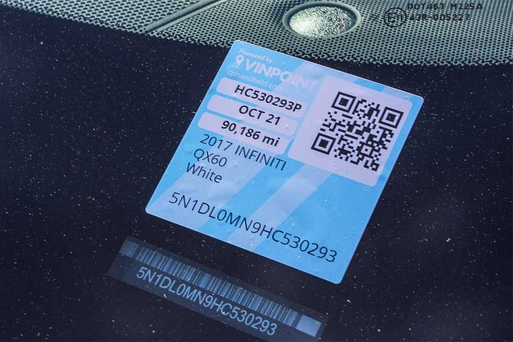 Thumbnail: 2017 INFINITI QX60 - 28