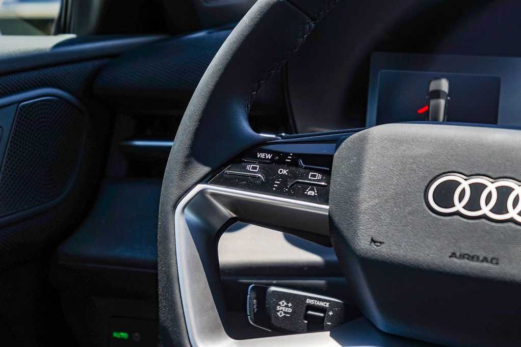 Thumbnail: 2026 Audi Q3 - 16