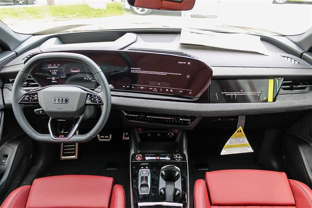 Thumbnail: 2025 Audi SQ6 e-tron - 12