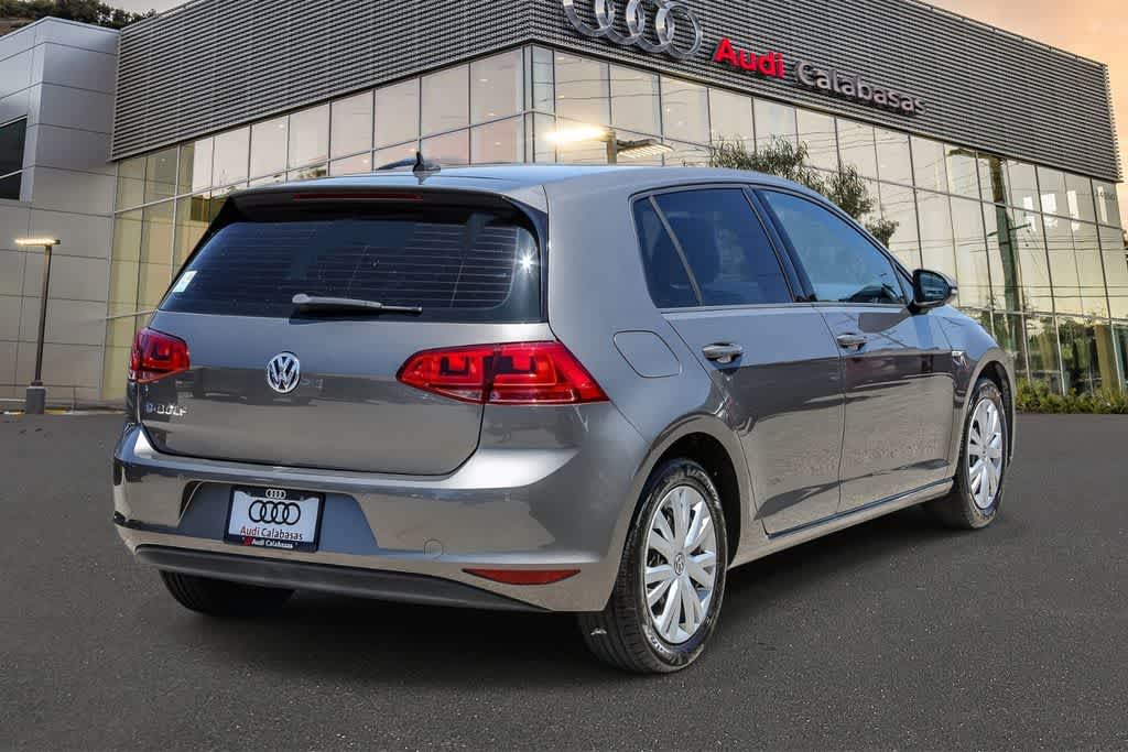 Thumbnail: 2015 Volkswagen e-Golf - 4