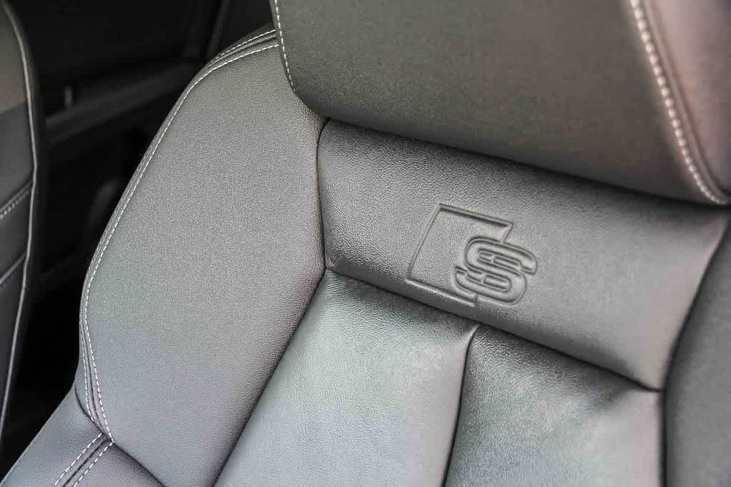 Thumbnail: 2025 Audi Q4 e-tron - 25