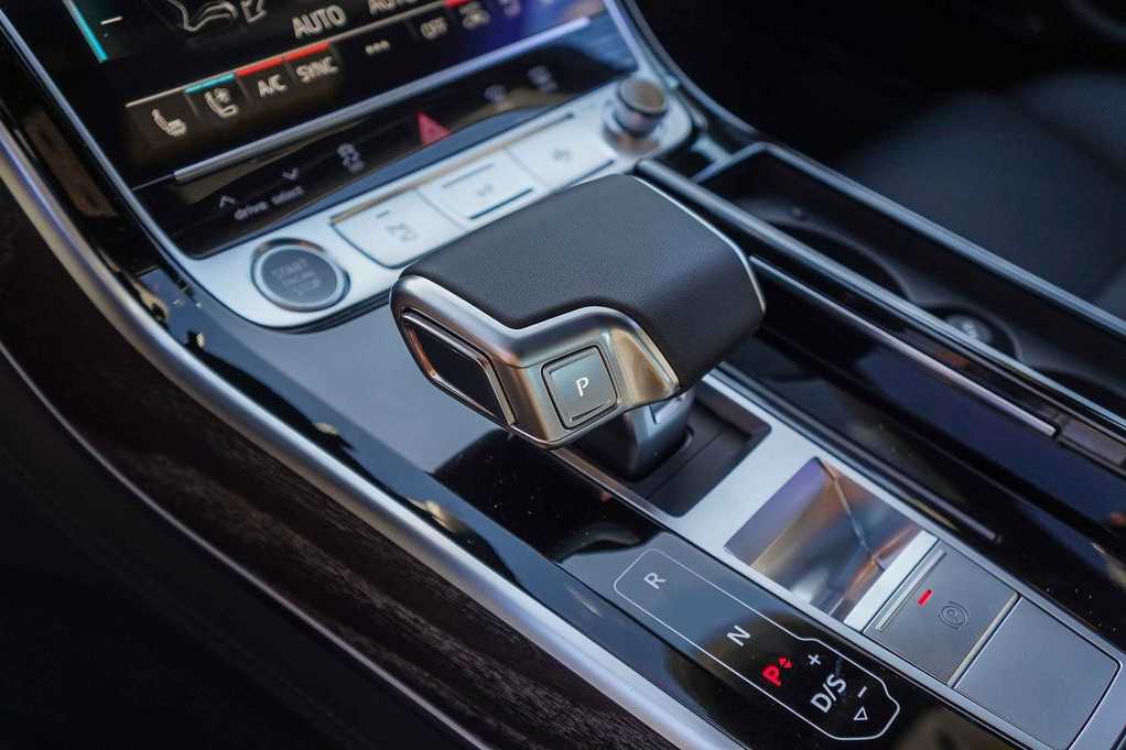 Thumbnail: 2026 Audi A8 - 22