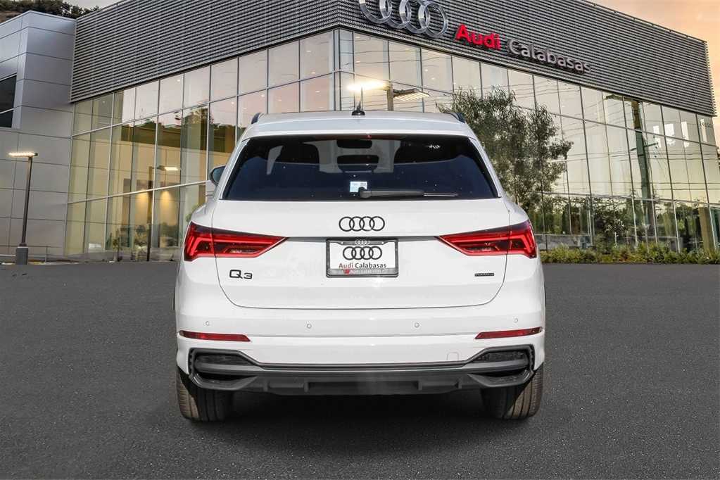 Thumbnail: 2025 Audi Q3 - 3