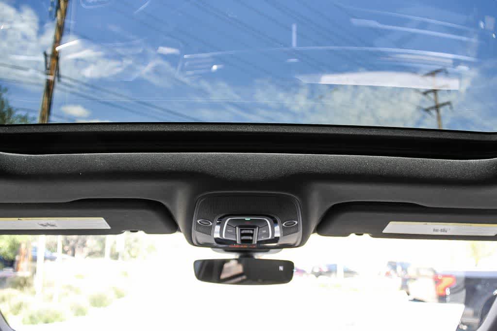 Thumbnail: 2026 Audi Q8 - 13