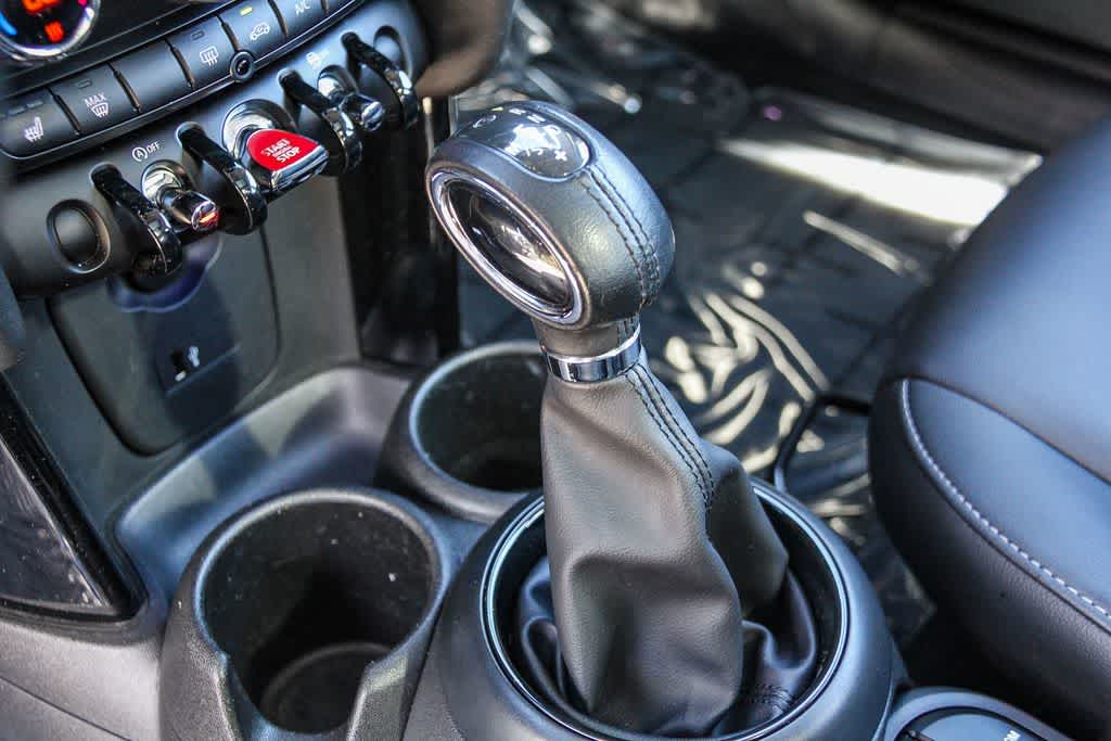 Thumbnail: 2019 MINI Cooper Hardtop - 20