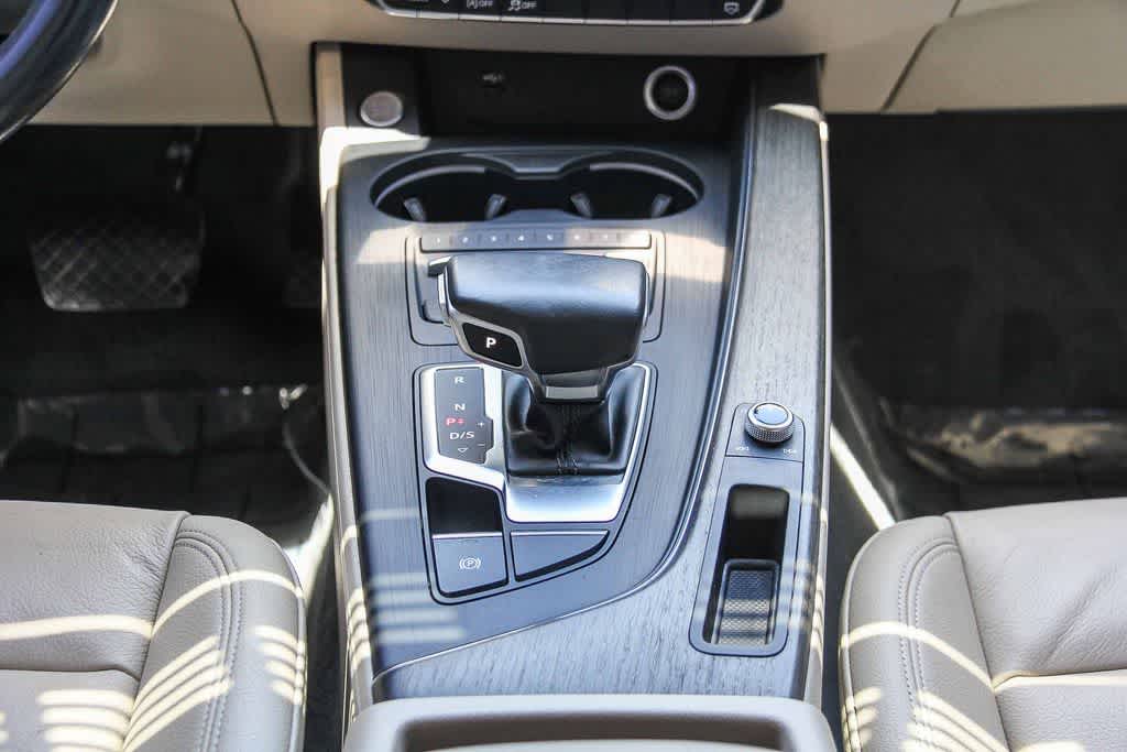 Thumbnail: 2019 Audi A4 - 14