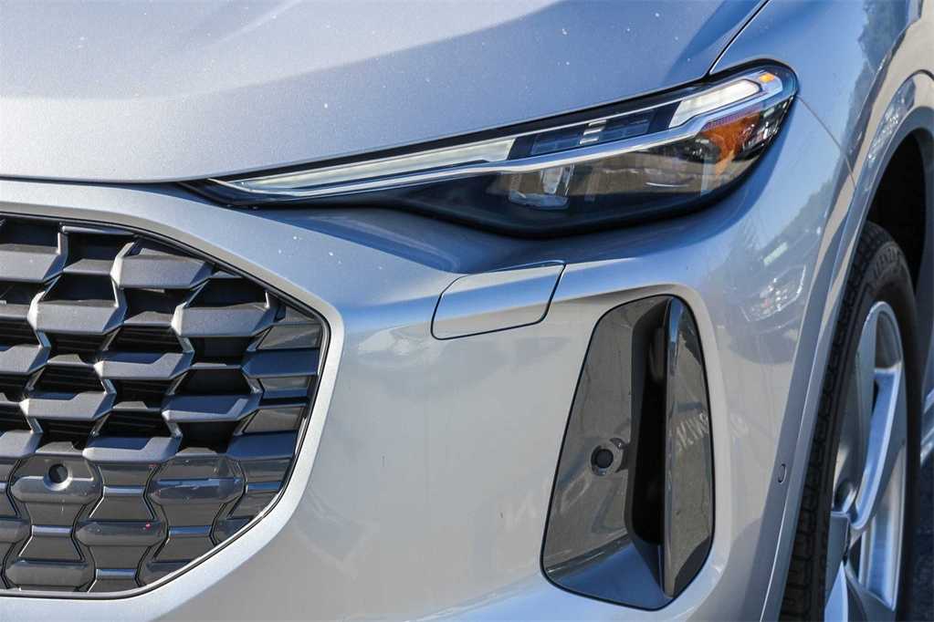 Thumbnail: 2025 Audi Q5 - 7