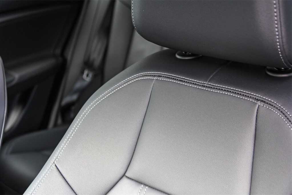 Thumbnail: 2025 Audi Q6 e-tron - 24