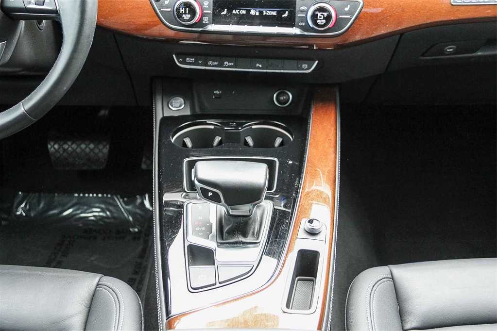 Thumbnail: 2022 Audi A4 - 14