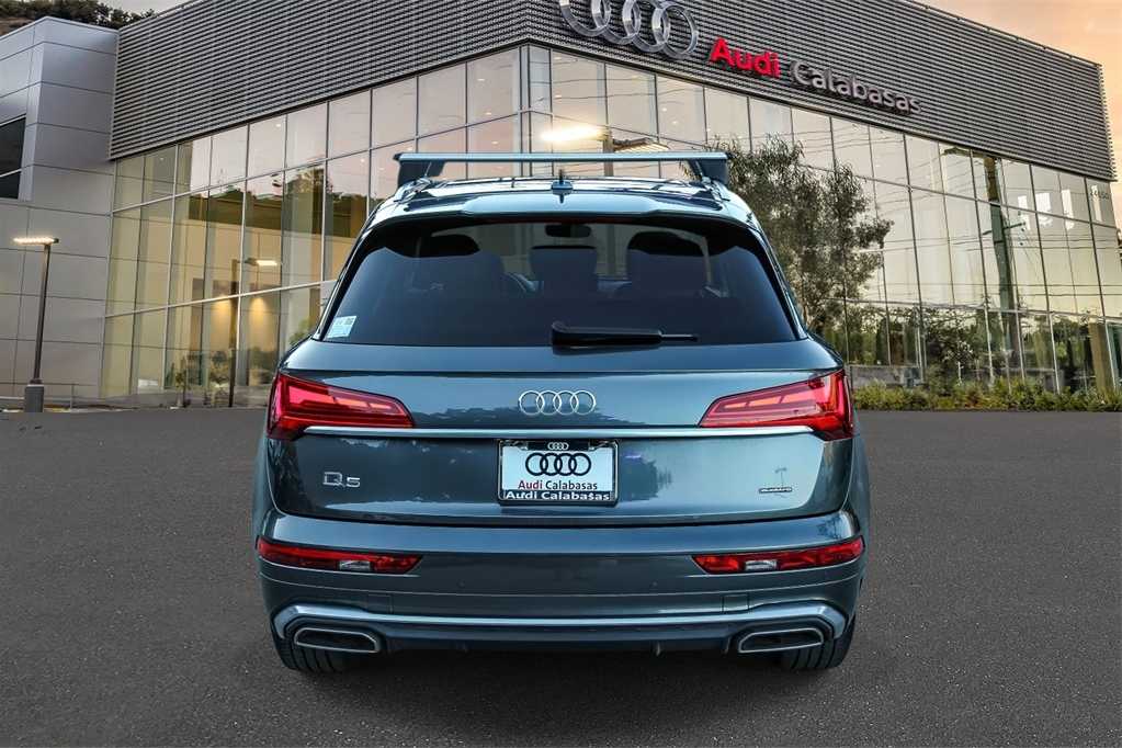 Thumbnail: 2022 Audi Q5 - 3