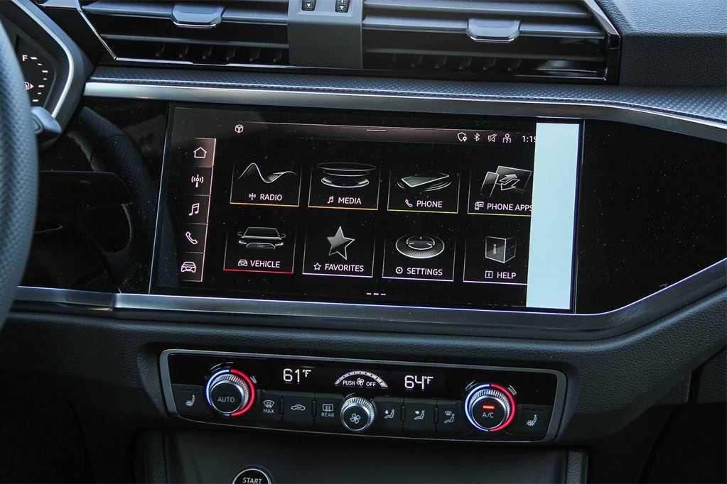 Thumbnail: 2025 Audi Q3 - 15