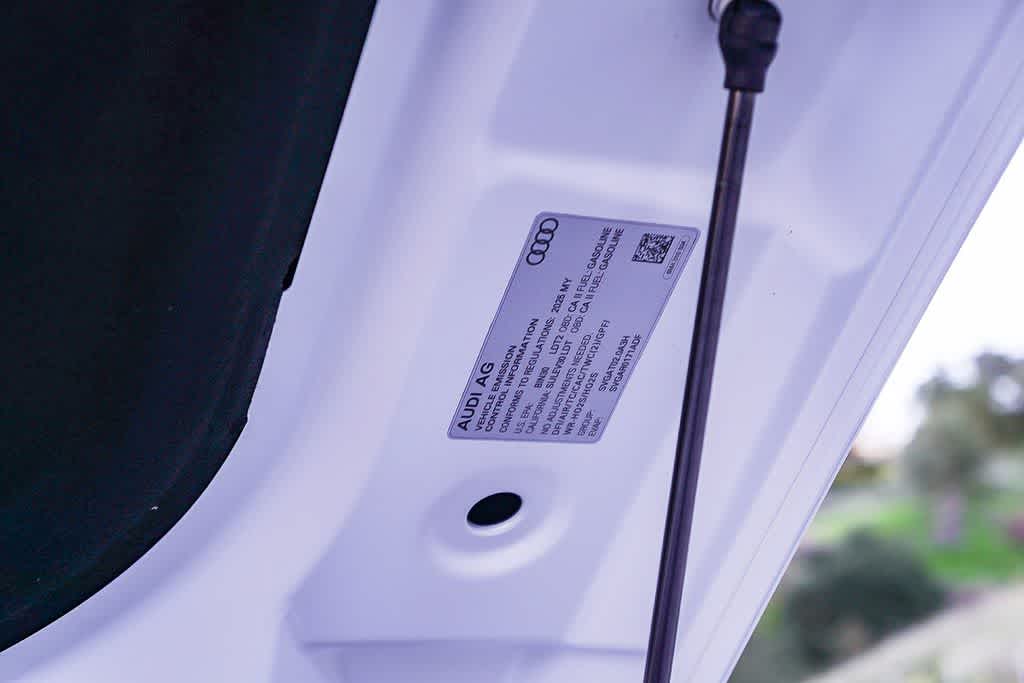 Thumbnail: 2025 Audi Q5 - 31