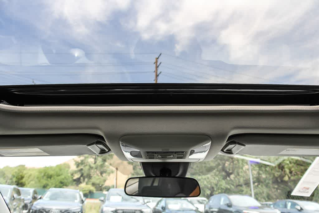 Thumbnail: 2024 Toyota RAV4 - 12