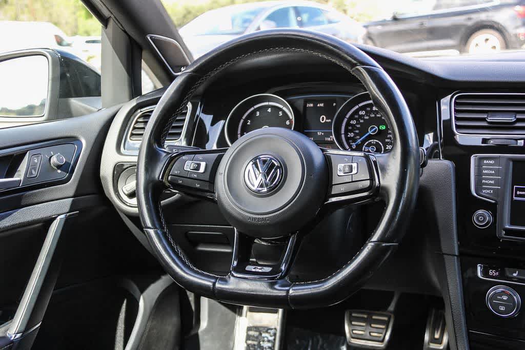Thumbnail: 2017 Volkswagen Golf - 12