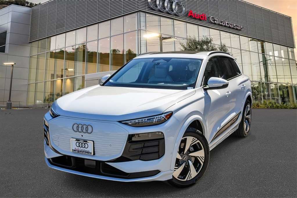 2025 Audi Q6 e-tron Premium -
                  Calabasas, CA