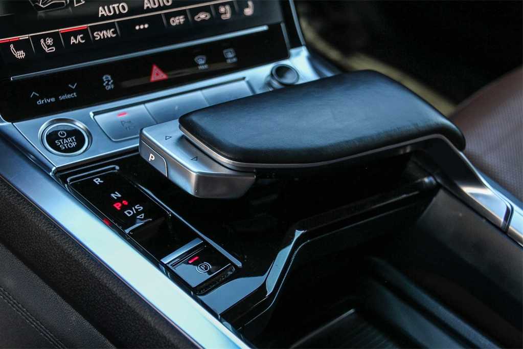 Thumbnail: 2022 Audi e-tron - 20