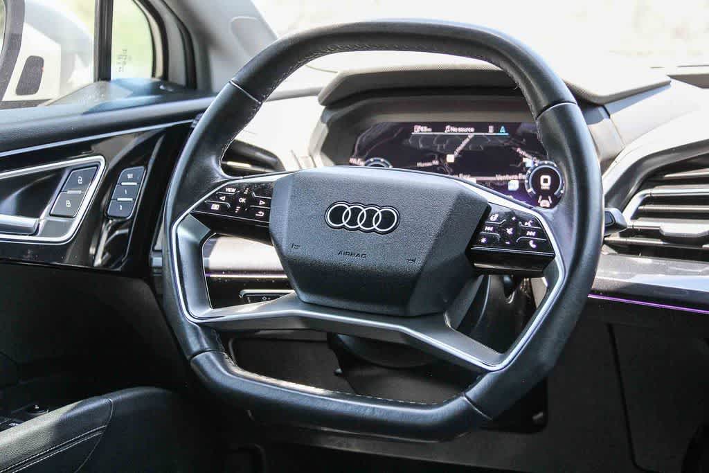 Thumbnail: 2023 Audi Q4 e-tron - 16
