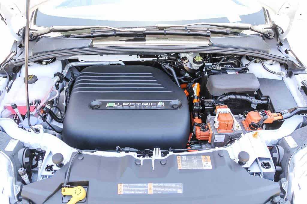 Thumbnail: 2017 Ford Focus - 25