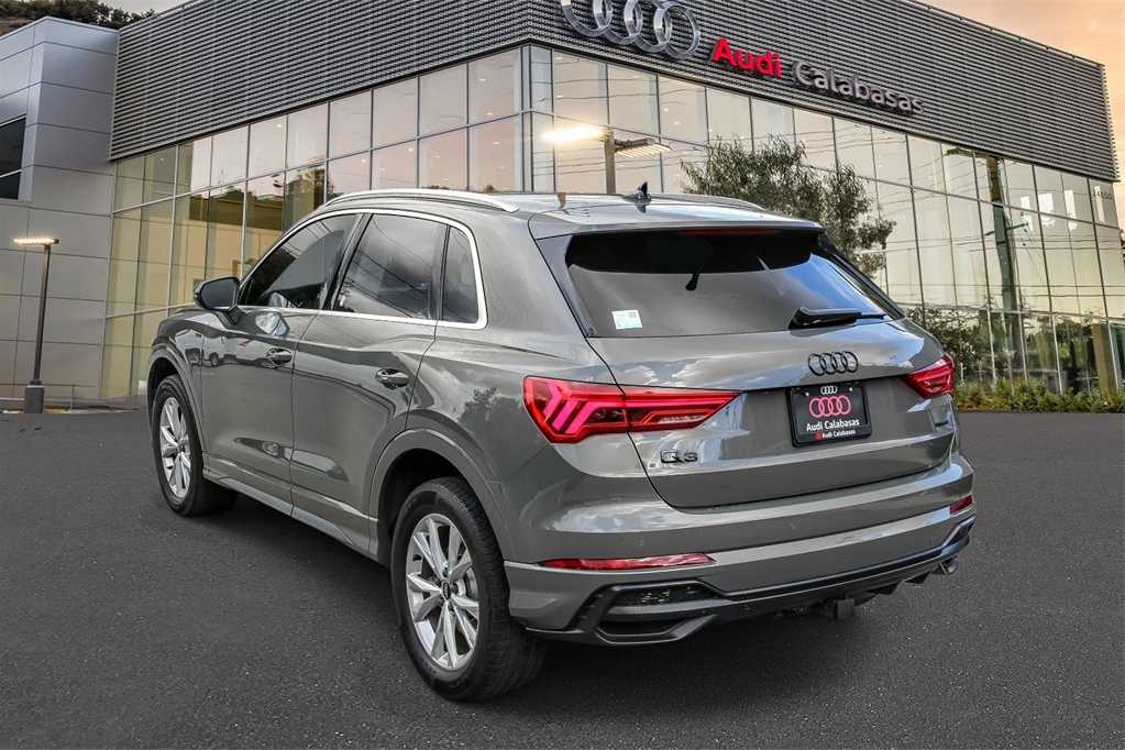 Thumbnail: 2022 Audi Q3 - 2