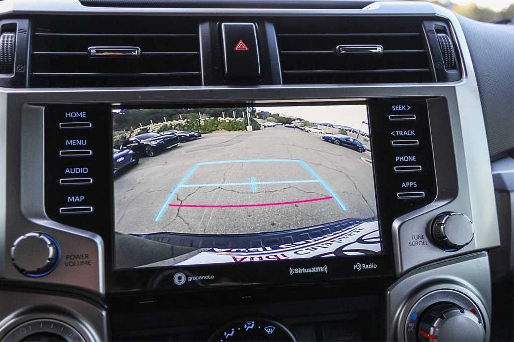 Thumbnail: 2021 Toyota 4Runner - 23