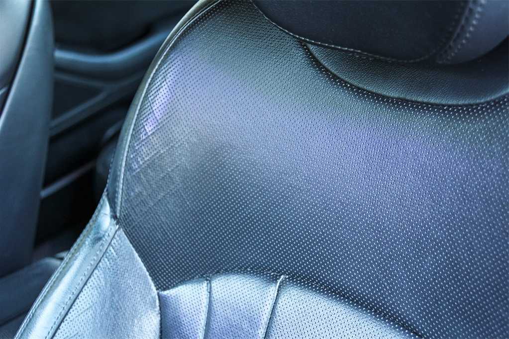 Thumbnail: 2018 Genesis G80 - 24