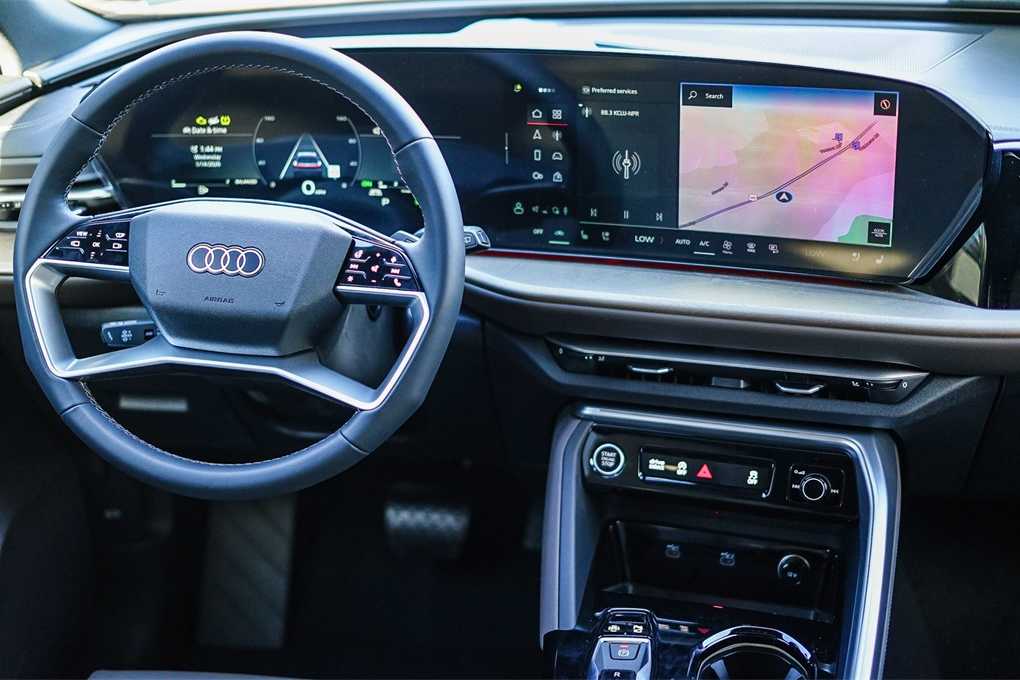 Thumbnail: 2025 Audi Q5 - 13