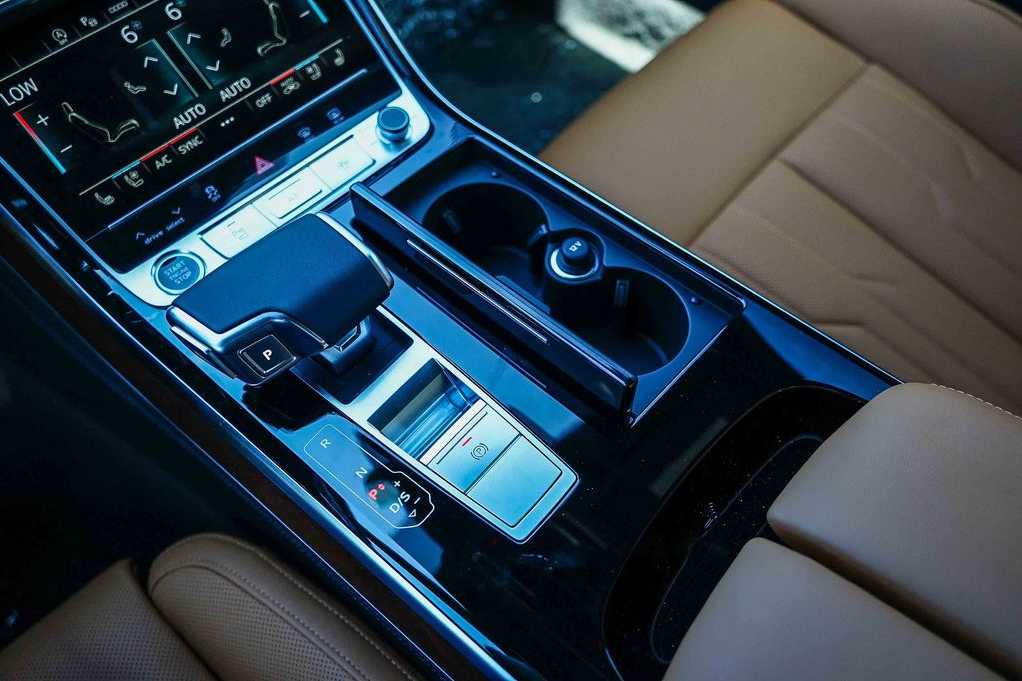 Thumbnail: 2026 Audi A8 - 23