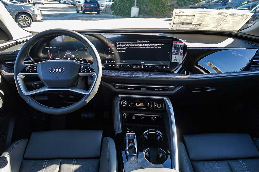 Thumbnail: 2025 Audi Q5 - 12